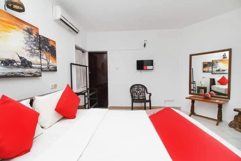 Oyo 459 Barasti Beach Resort Kalutara Exterior foto