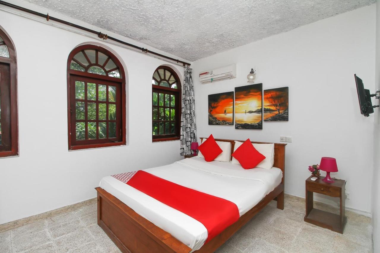 Oyo 459 Barasti Beach Resort Kalutara Exterior foto