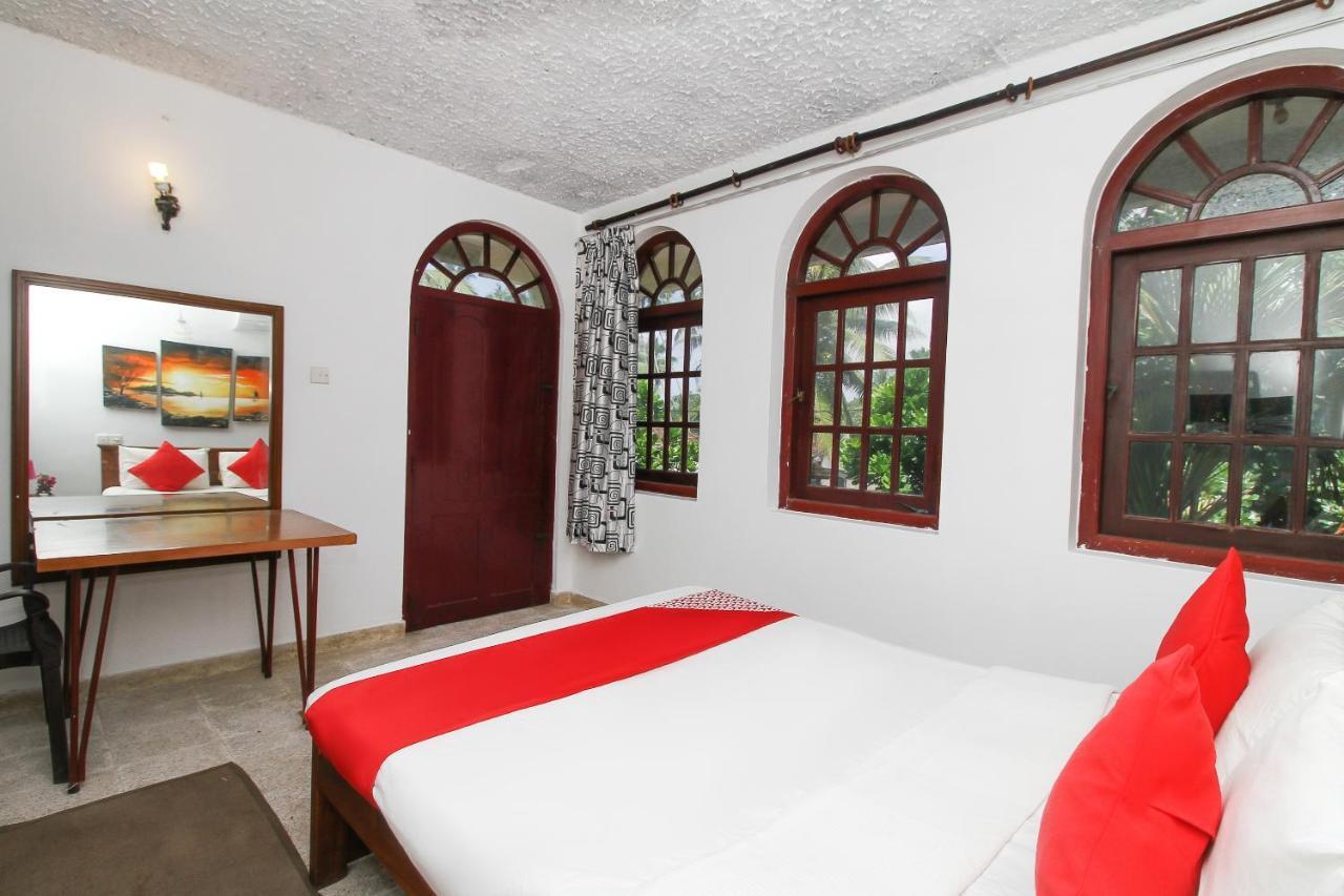 Oyo 459 Barasti Beach Resort Kalutara Exterior foto